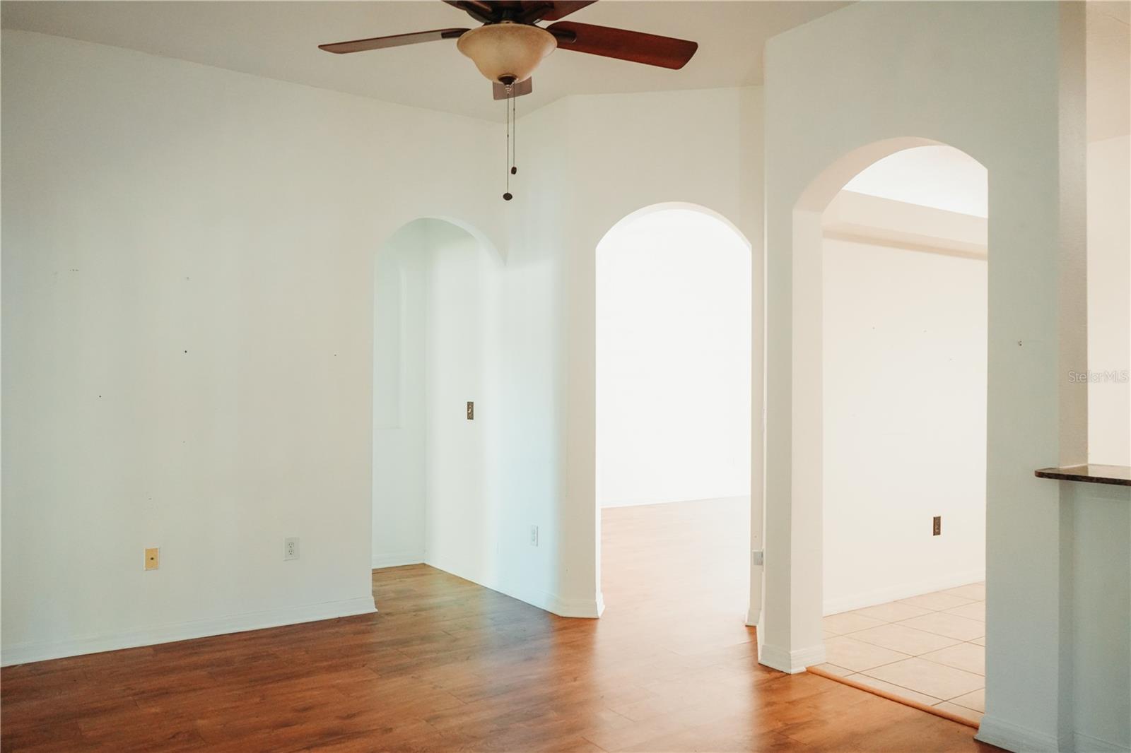 Image 5 of 22 For 3229 Dunstable Drive