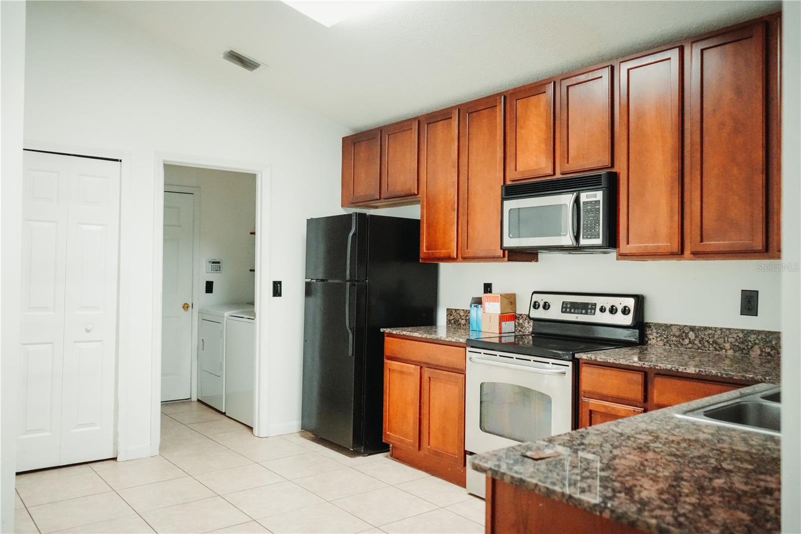 Image 7 of 22 For 3229 Dunstable Drive