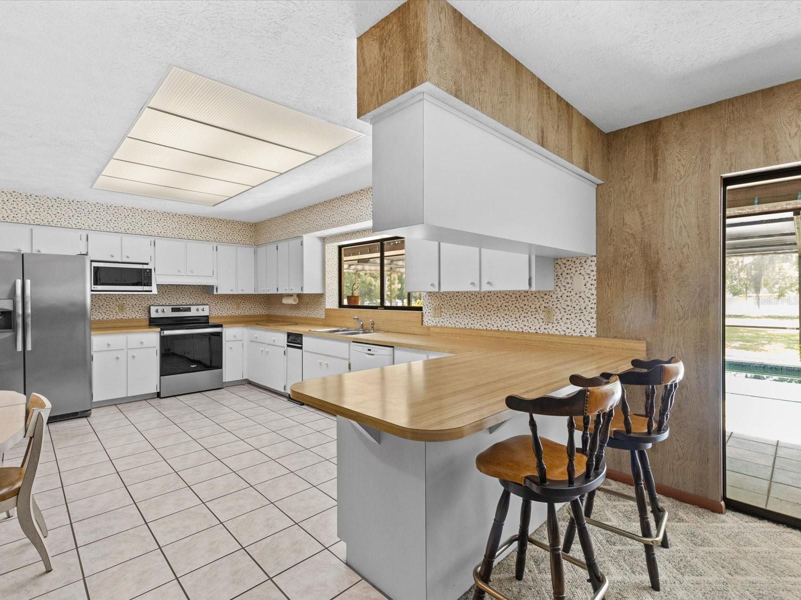 Image 10 of 64 For 10700 Luscombe Court