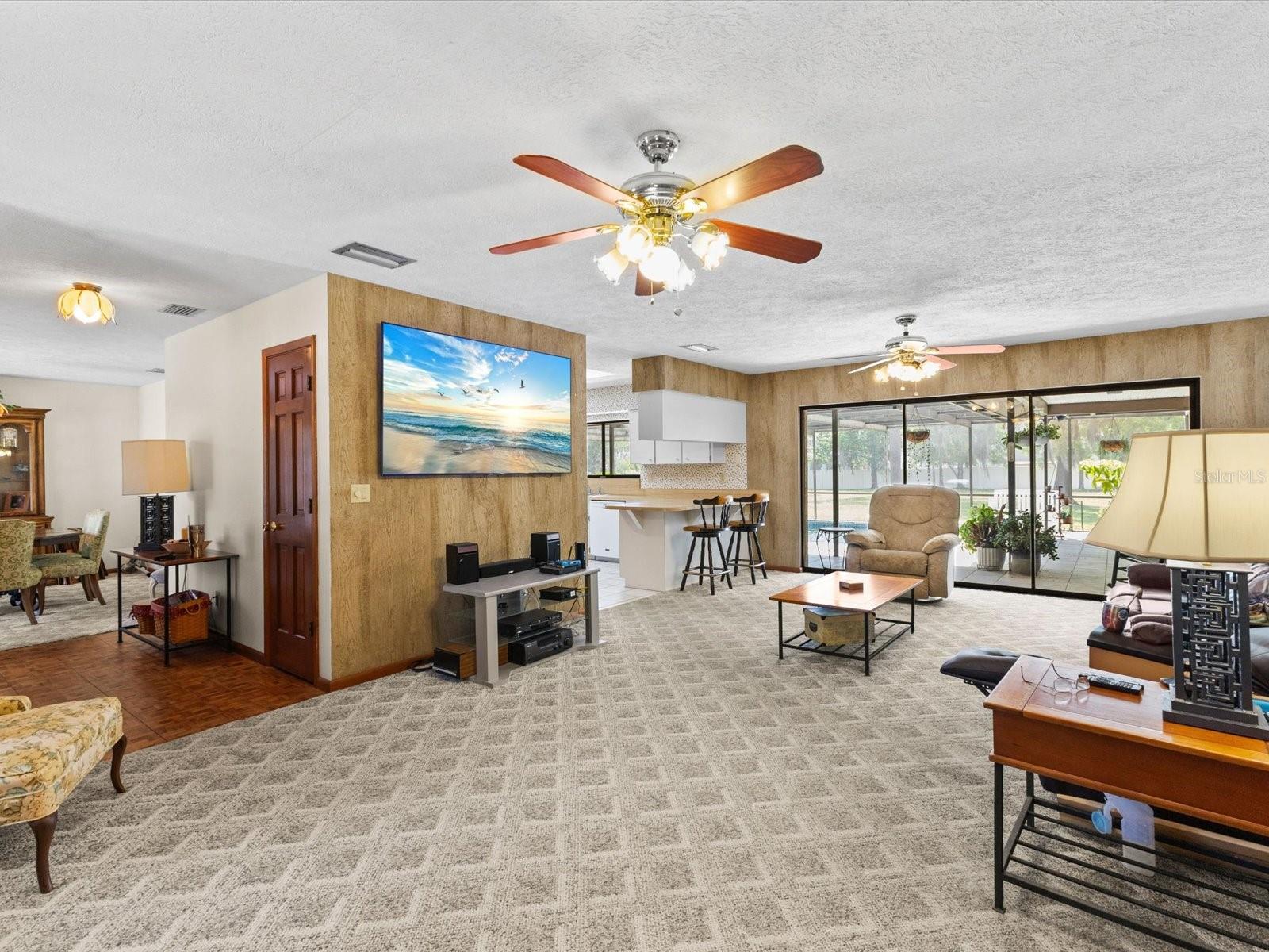 Image 12 of 64 For 10700 Luscombe Court