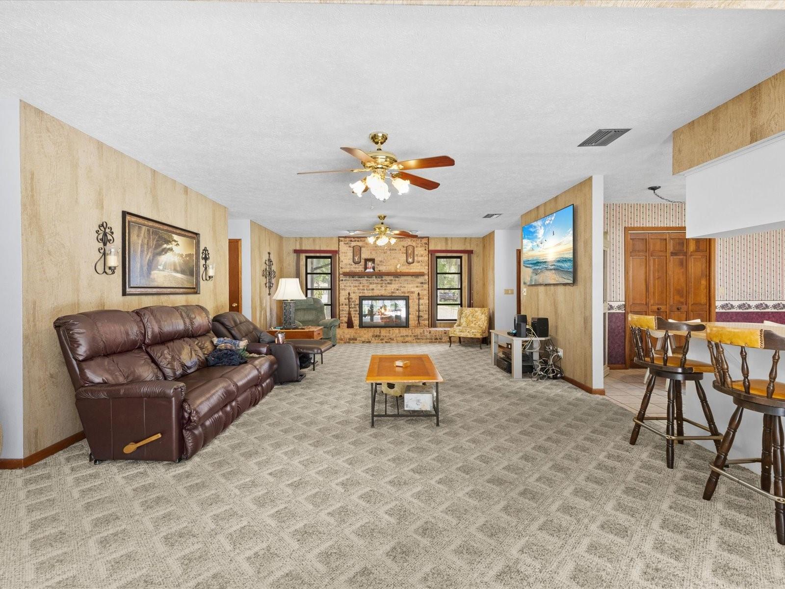 Image 16 of 64 For 10700 Luscombe Court