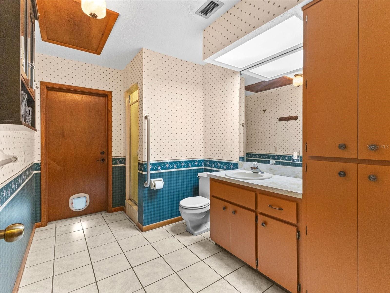 Image 32 of 64 For 10700 Luscombe Court