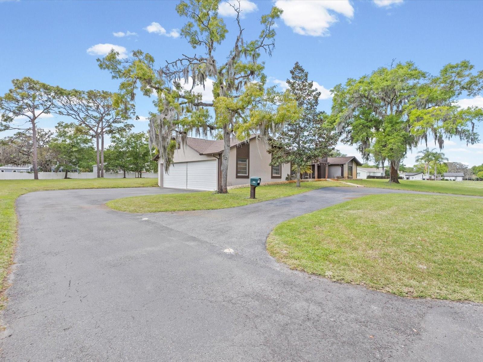 Image 41 of 64 For 10700 Luscombe Court