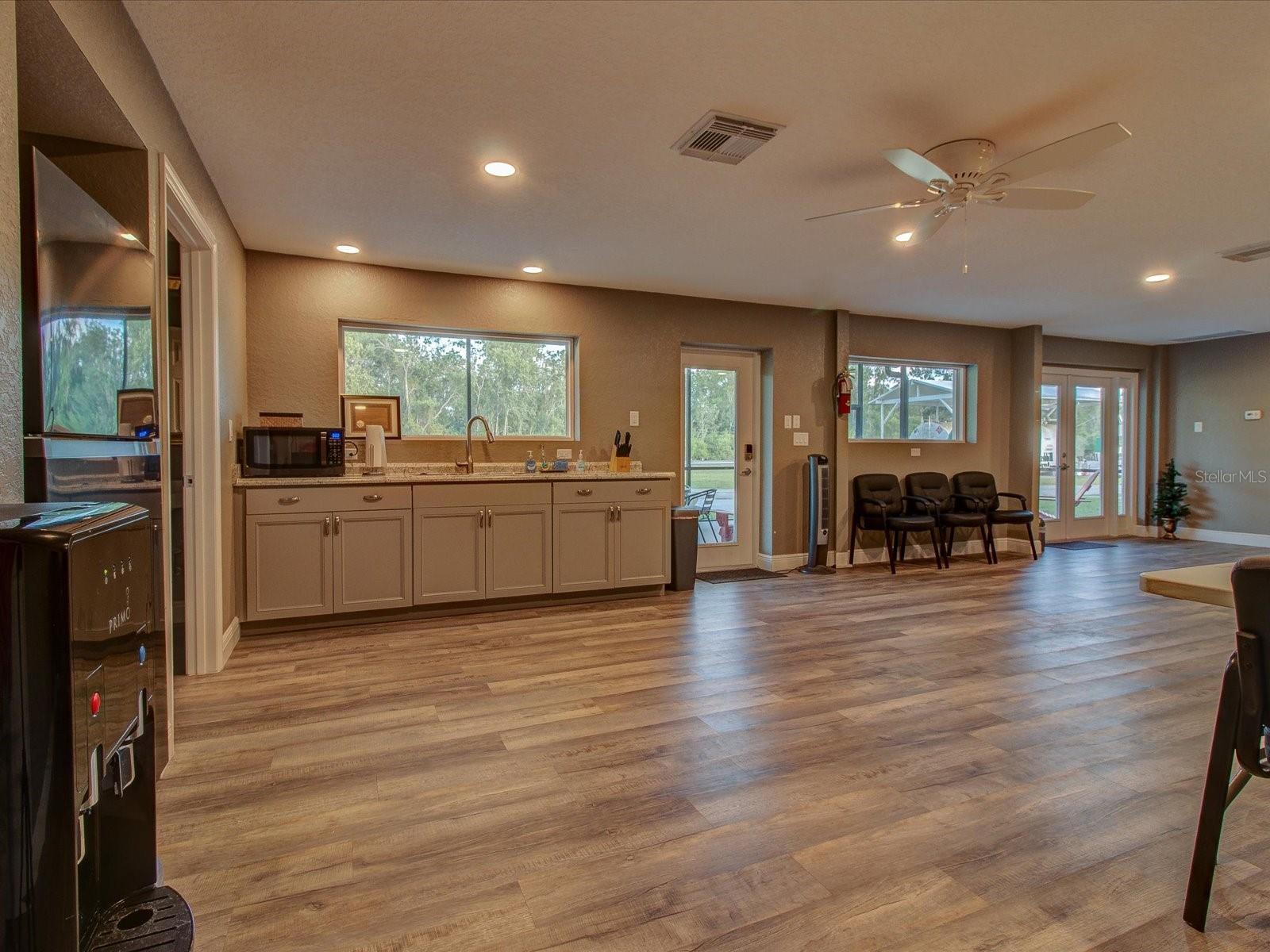 Image 61 of 64 For 10700 Luscombe Court