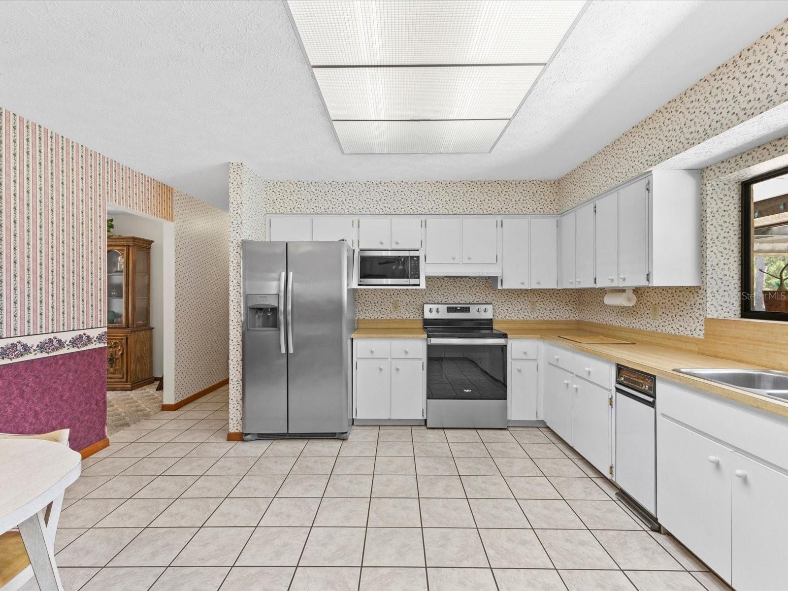 Image 7 of 64 For 10700 Luscombe Court