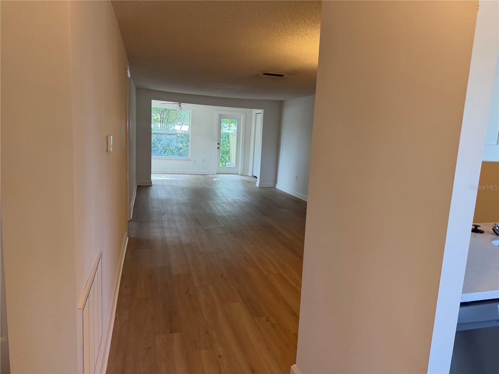 Image 11 of 60 For 4412 Sunstate Drive A