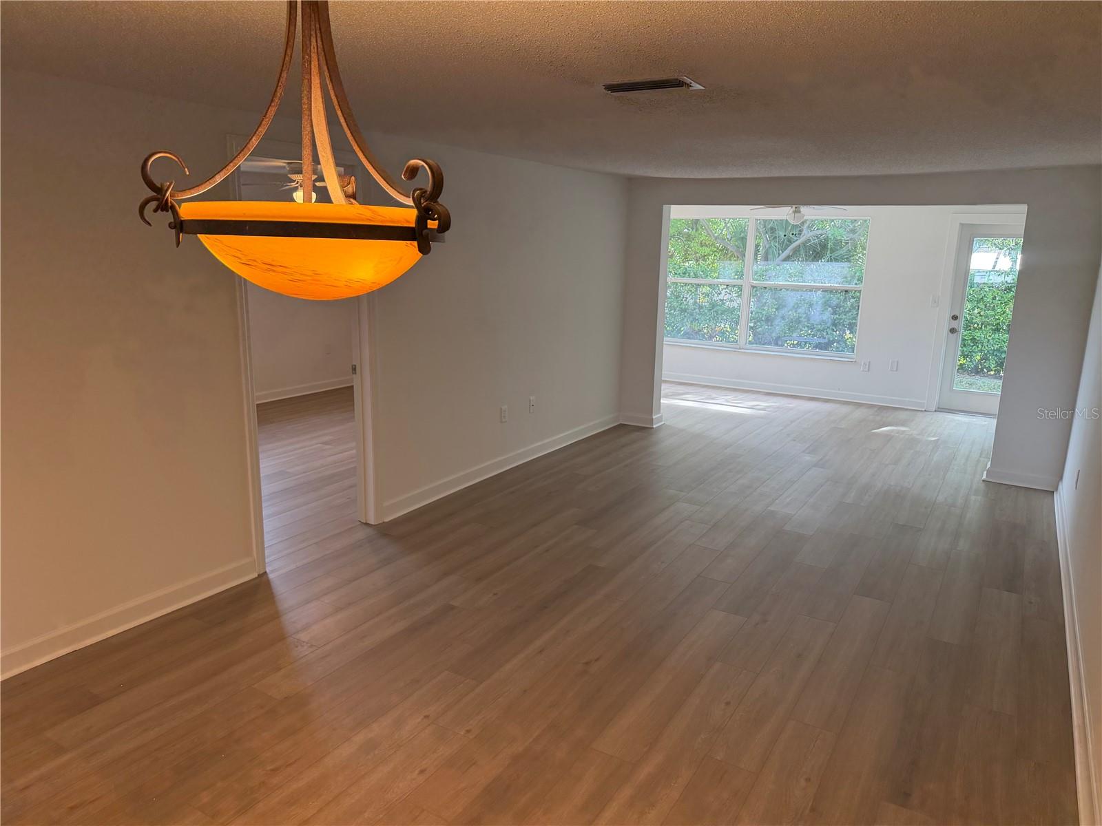 Image 12 of 60 For 4412 Sunstate Drive A