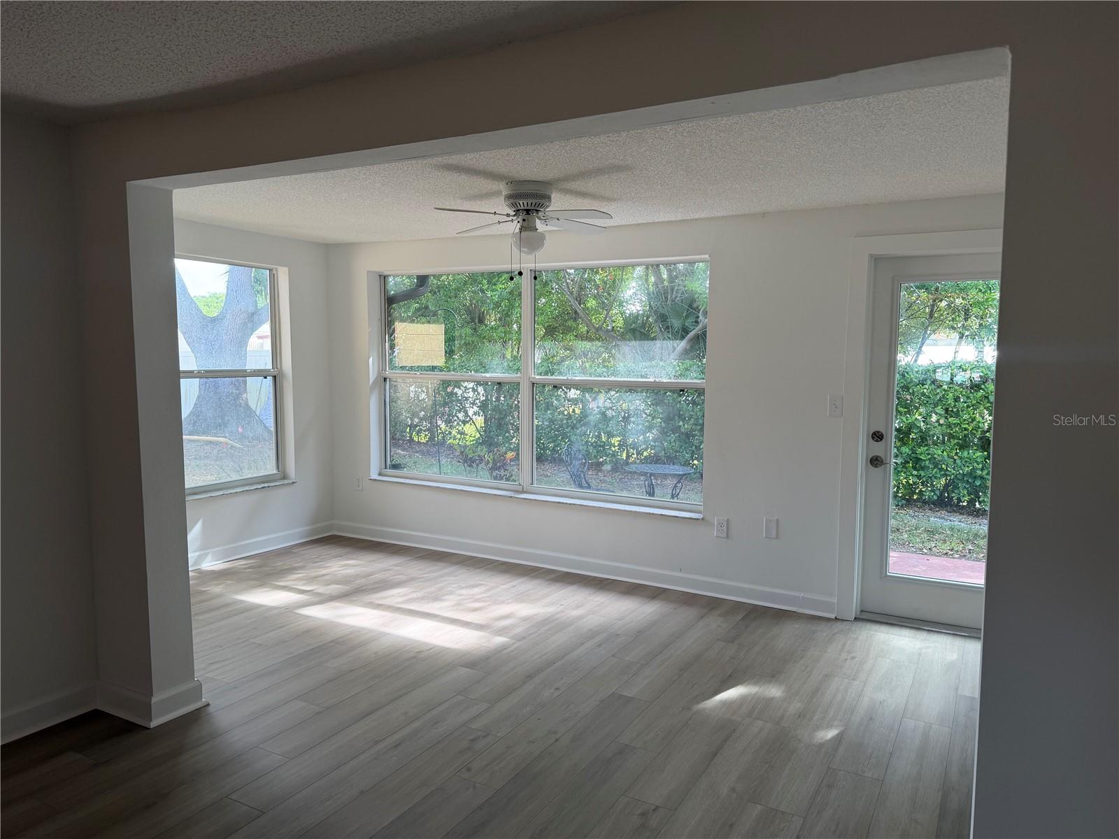 Image 18 of 60 For 4412 Sunstate Drive A