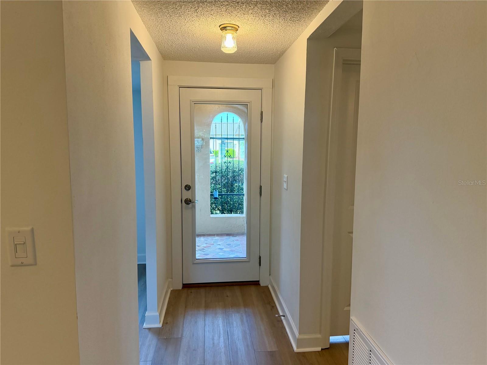 Image 6 of 60 For 4412 Sunstate Drive A