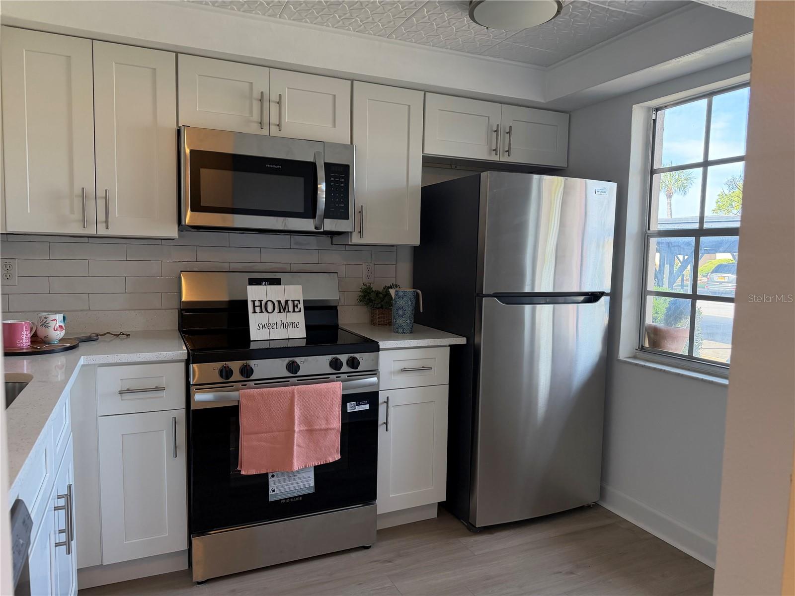 Image 8 of 60 For 4412 Sunstate Drive A