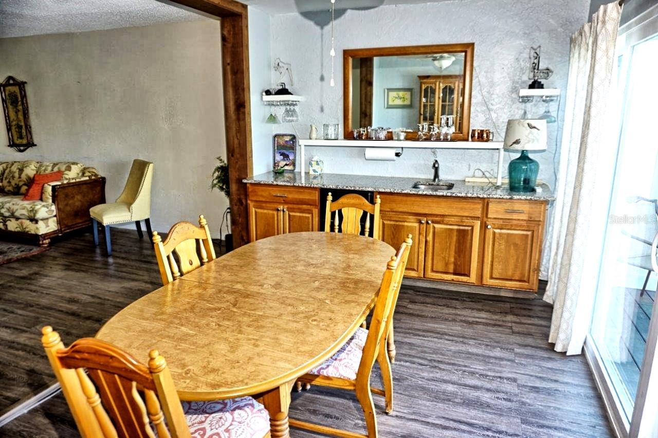 Image 13 of 42 For 1873 Mazo Manor T9