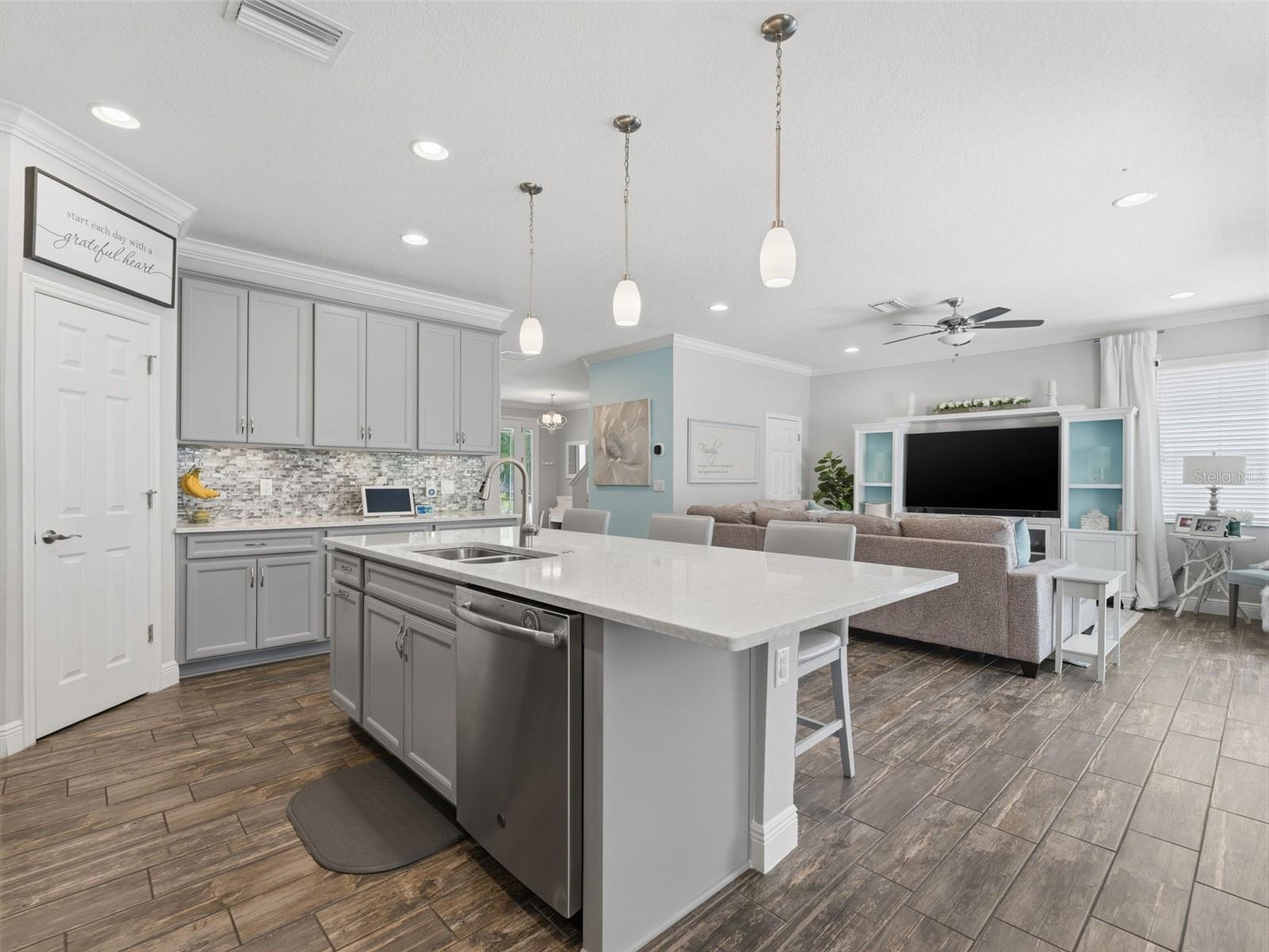 Listing photo id 9 for 13099 Burns Drive