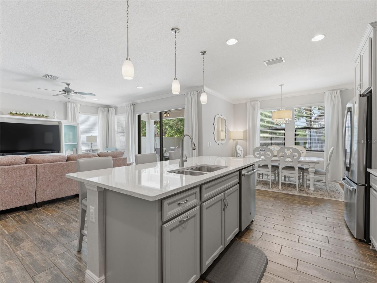 Listing photo id 10 for 13099 Burns Drive