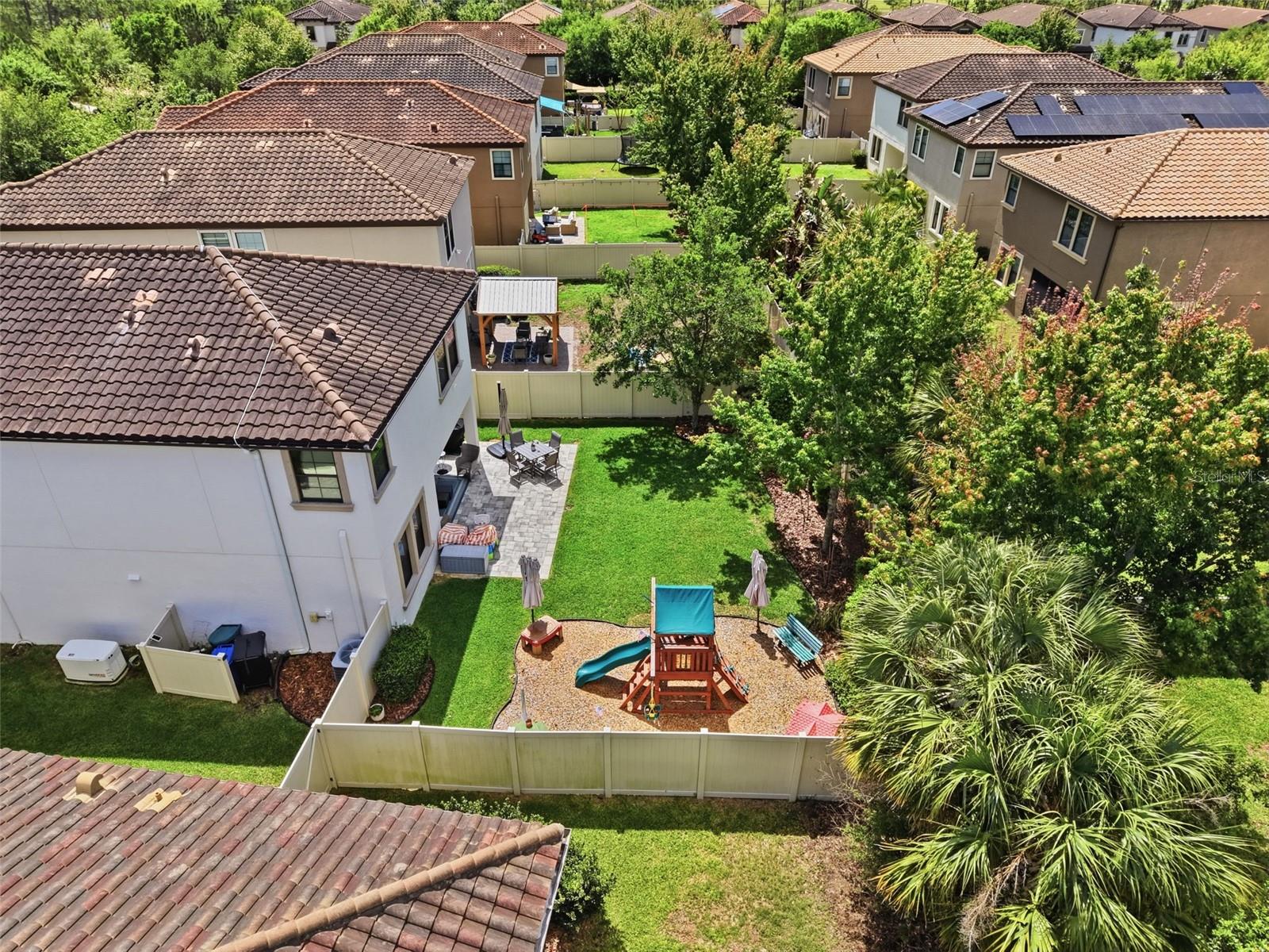 Listing photo id 30 for 13099 Burns Drive