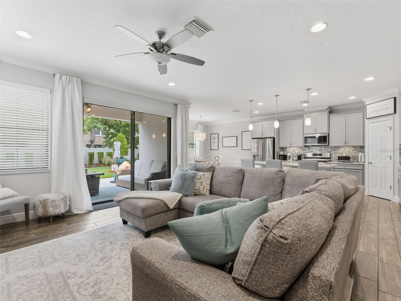 Listing photo id 6 for 13099 Burns Drive