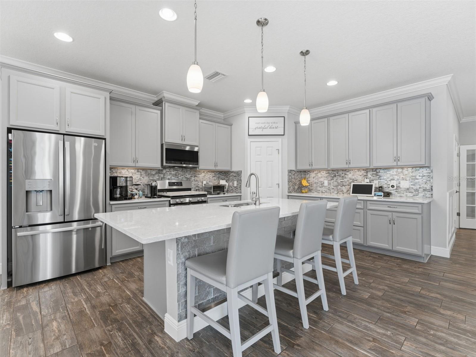 Listing photo id 7 for 13099 Burns Drive