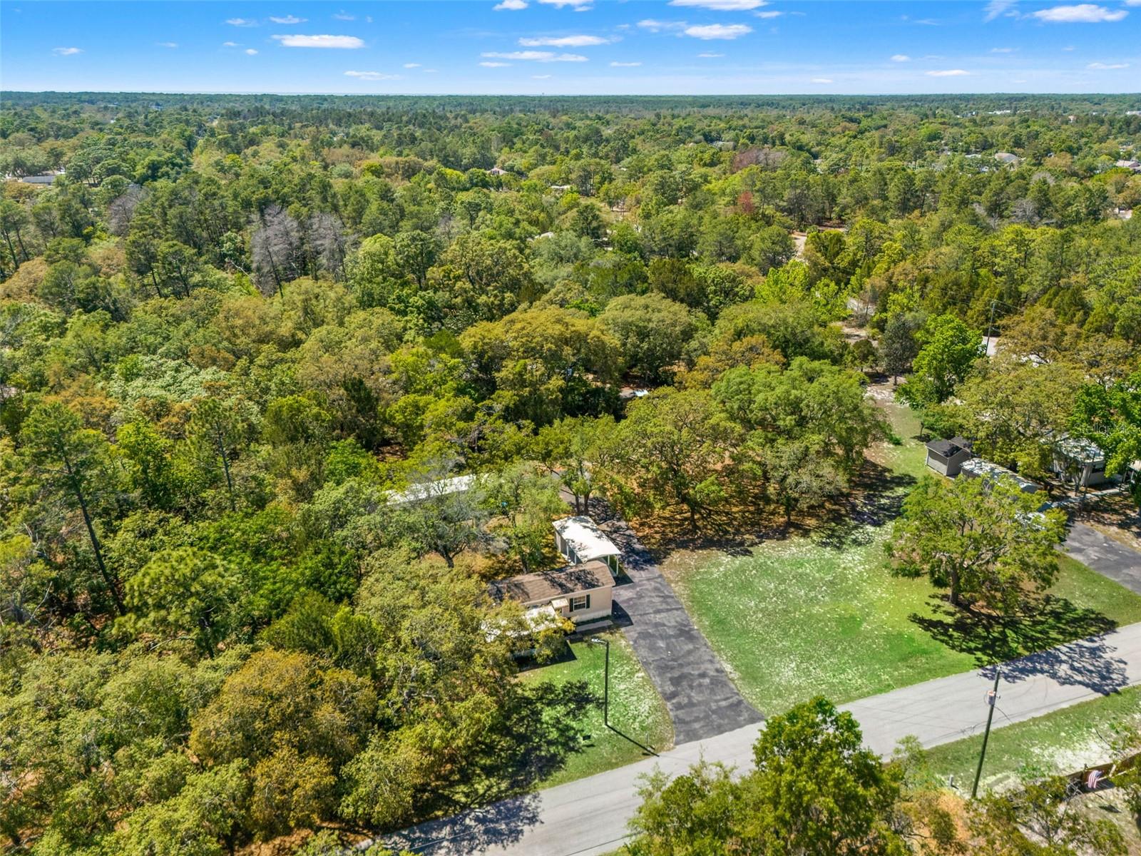 Image 31 of 51 For 3345 Ballard Street