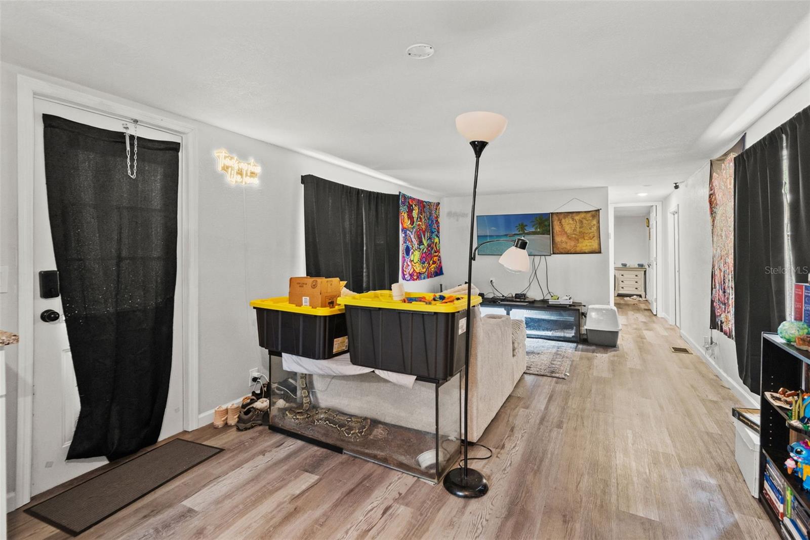 Image 43 of 51 For 3345 Ballard Street