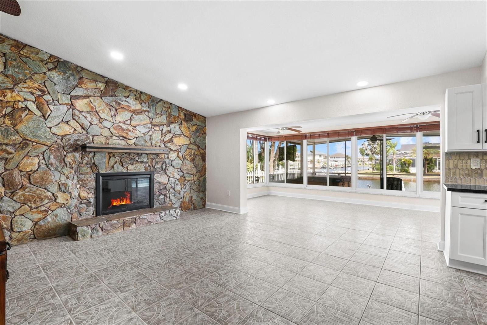 Image 23 of 72 For 7239 Southwind Drive