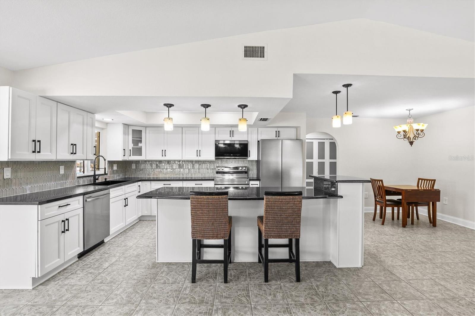 Image 26 of 72 For 7239 Southwind Drive