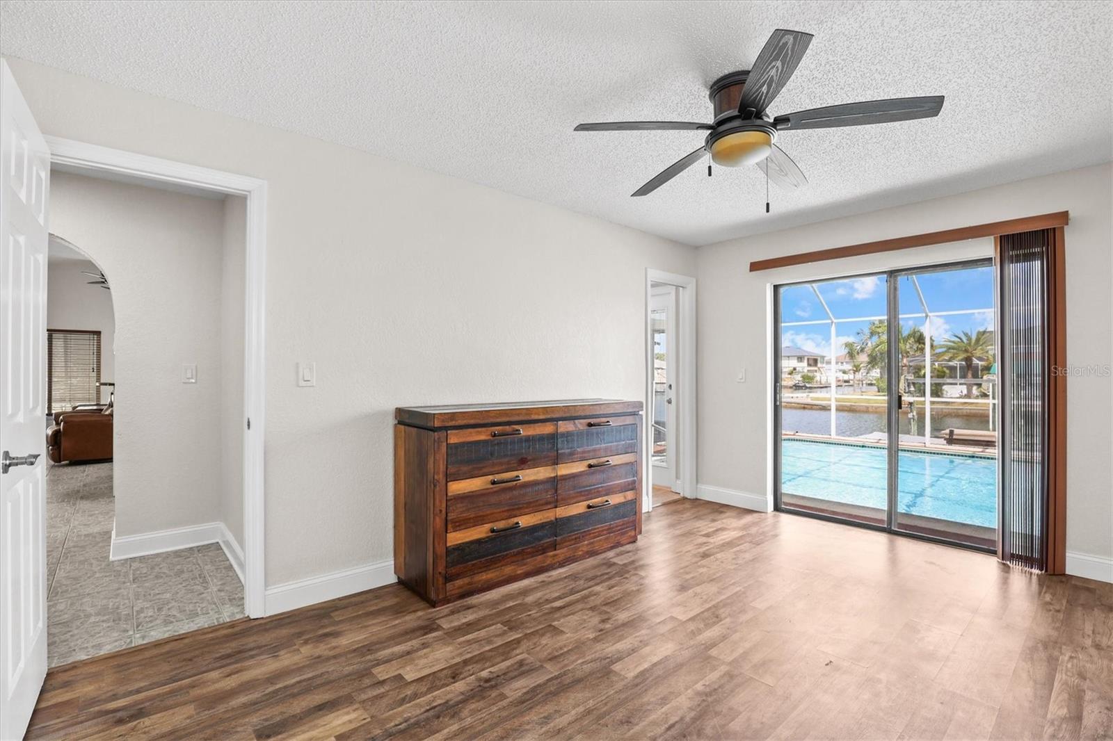 Image 38 of 72 For 7239 Southwind Drive