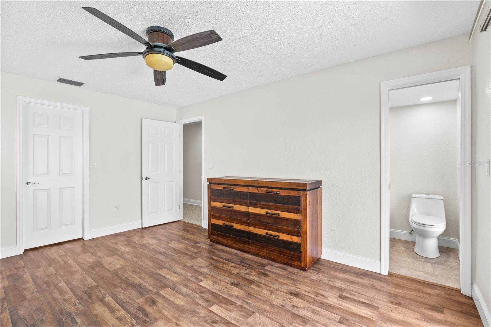 Image 41 of 72 For 7239 Southwind Drive