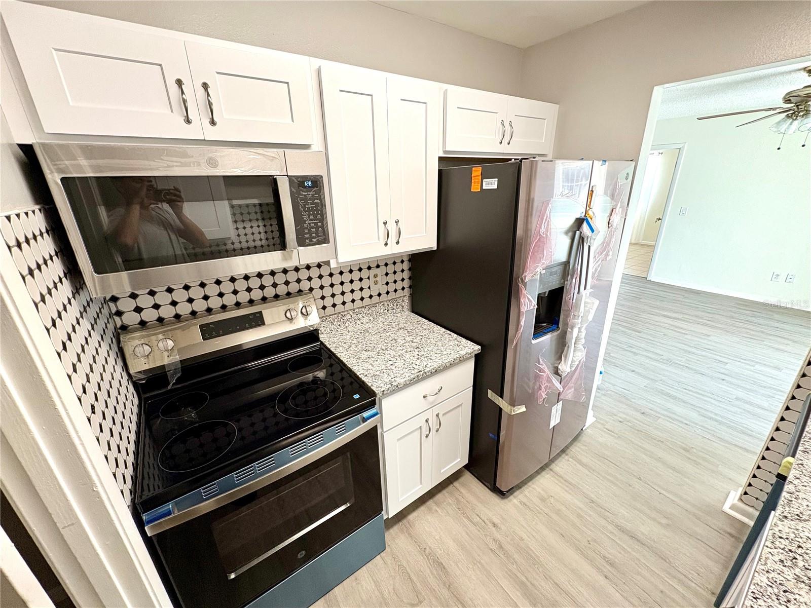 Image 6 of 17 For 5389 Mariner Boulevard