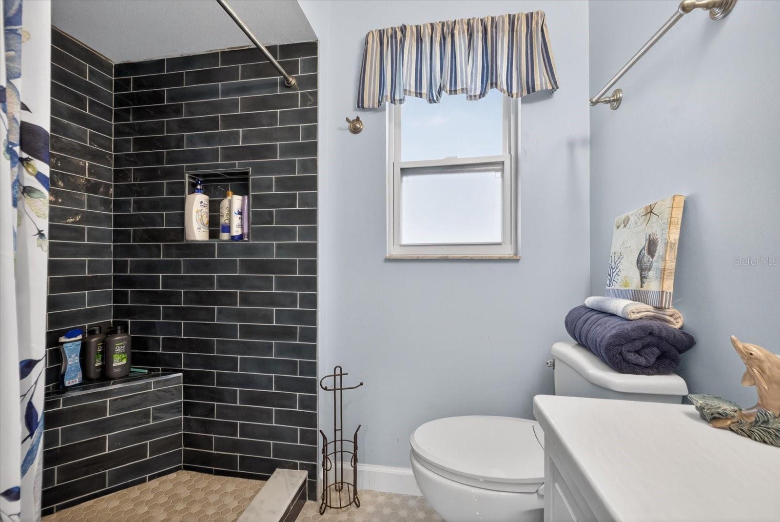 Image 18 of 84 For 4969 Marlin Drive