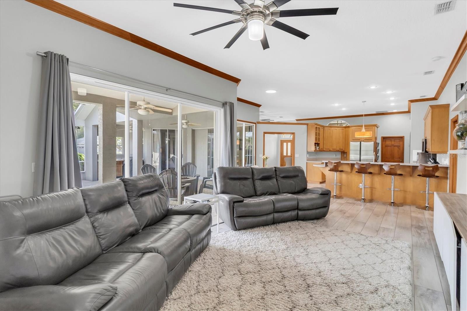 Image 14 of 60 For 1050 Maravista Drive