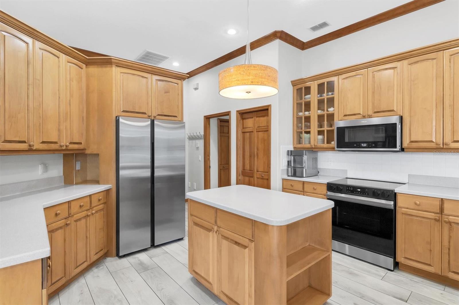 Image 9 of 60 For 1050 Maravista Drive