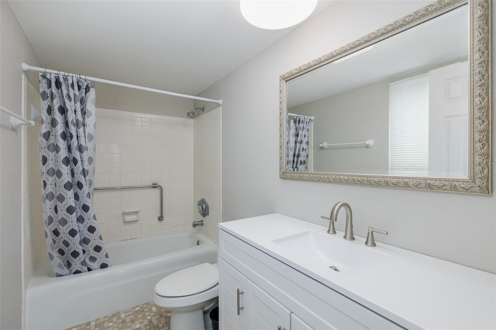 Image 23 of 71 For 464 Paula Drive 106