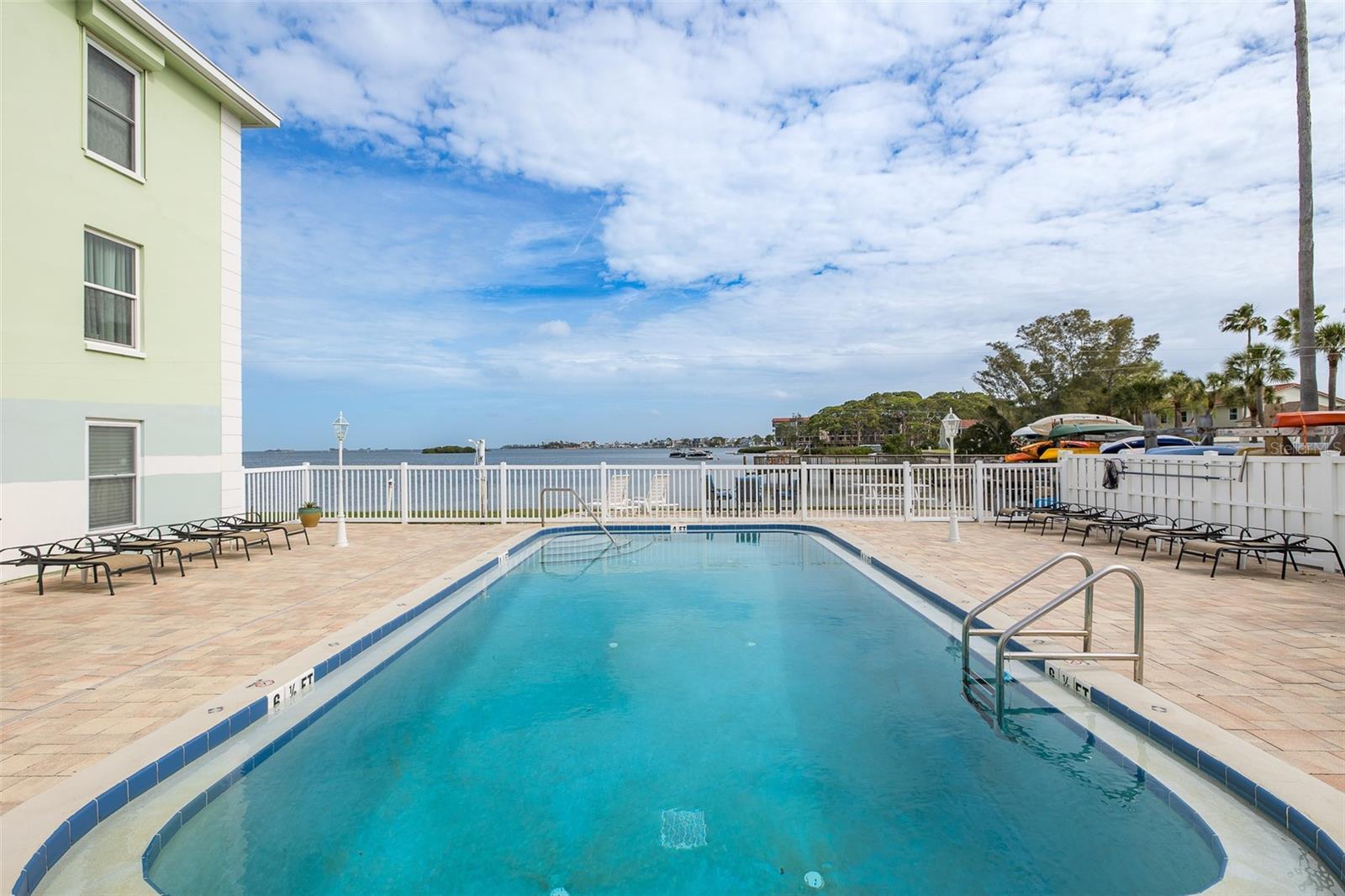 Image 24 of 71 For 464 Paula Drive 106