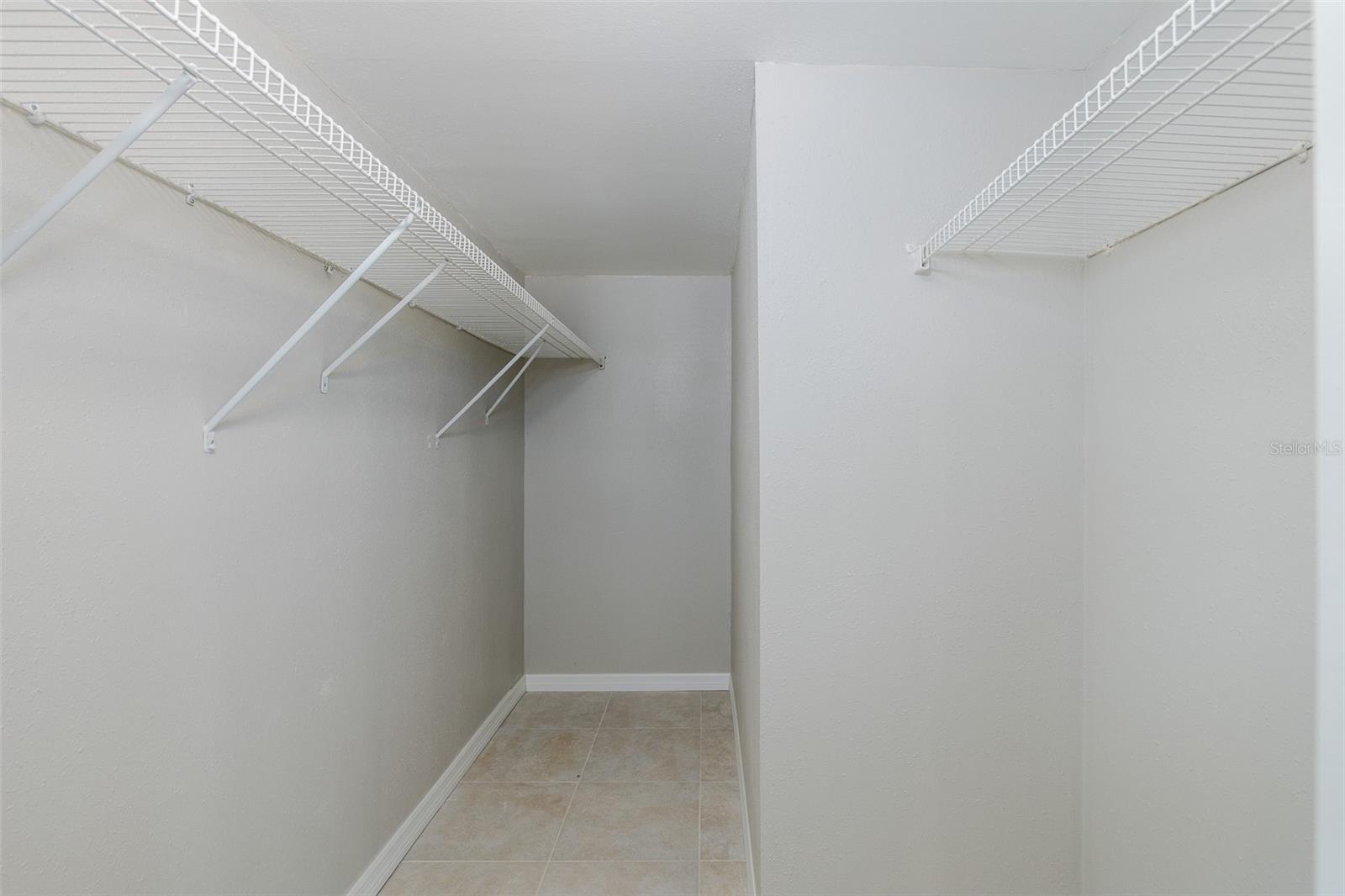 Image 29 of 71 For 464 Paula Drive 106