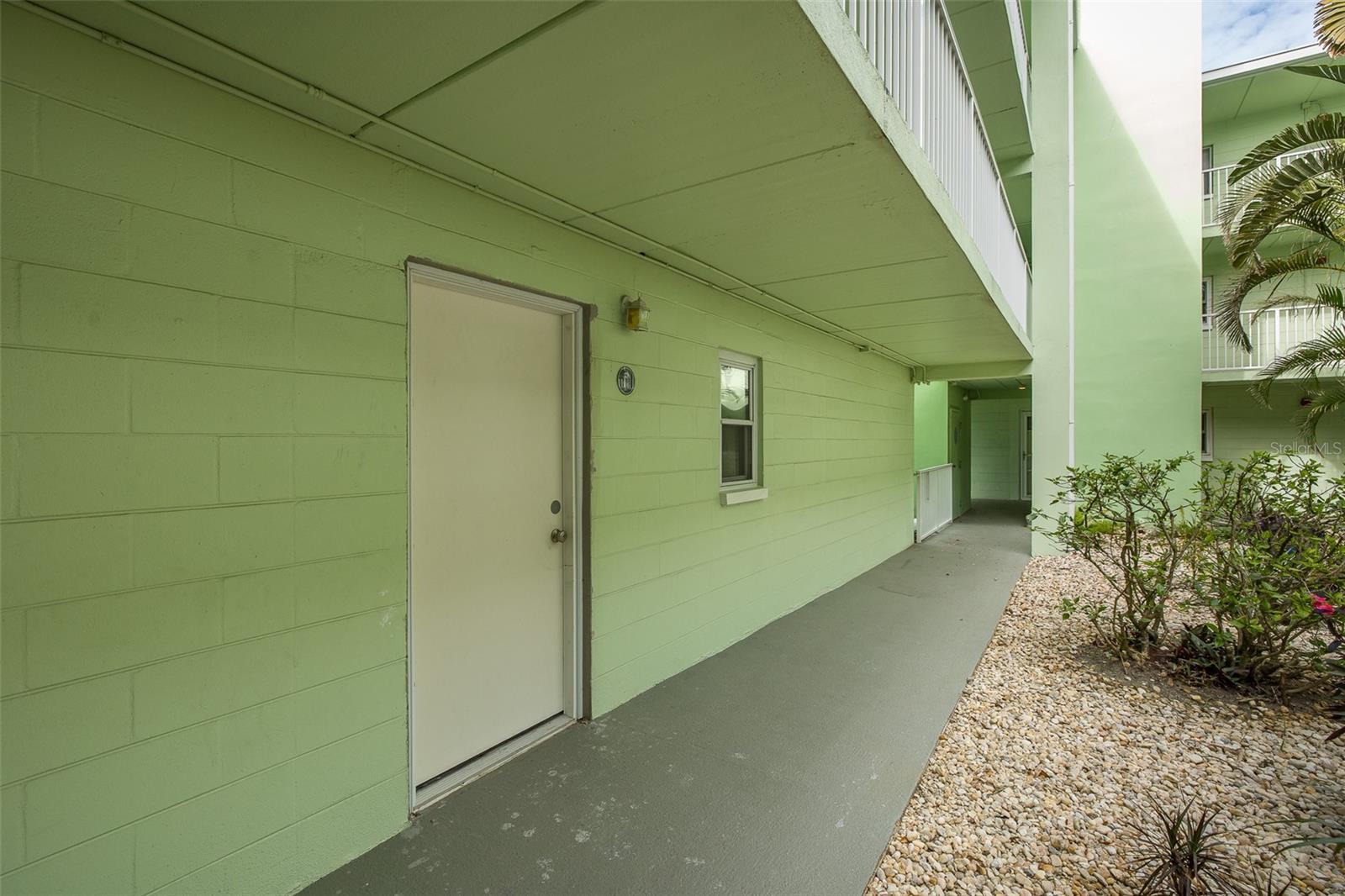 Image 30 of 71 For 464 Paula Drive 106