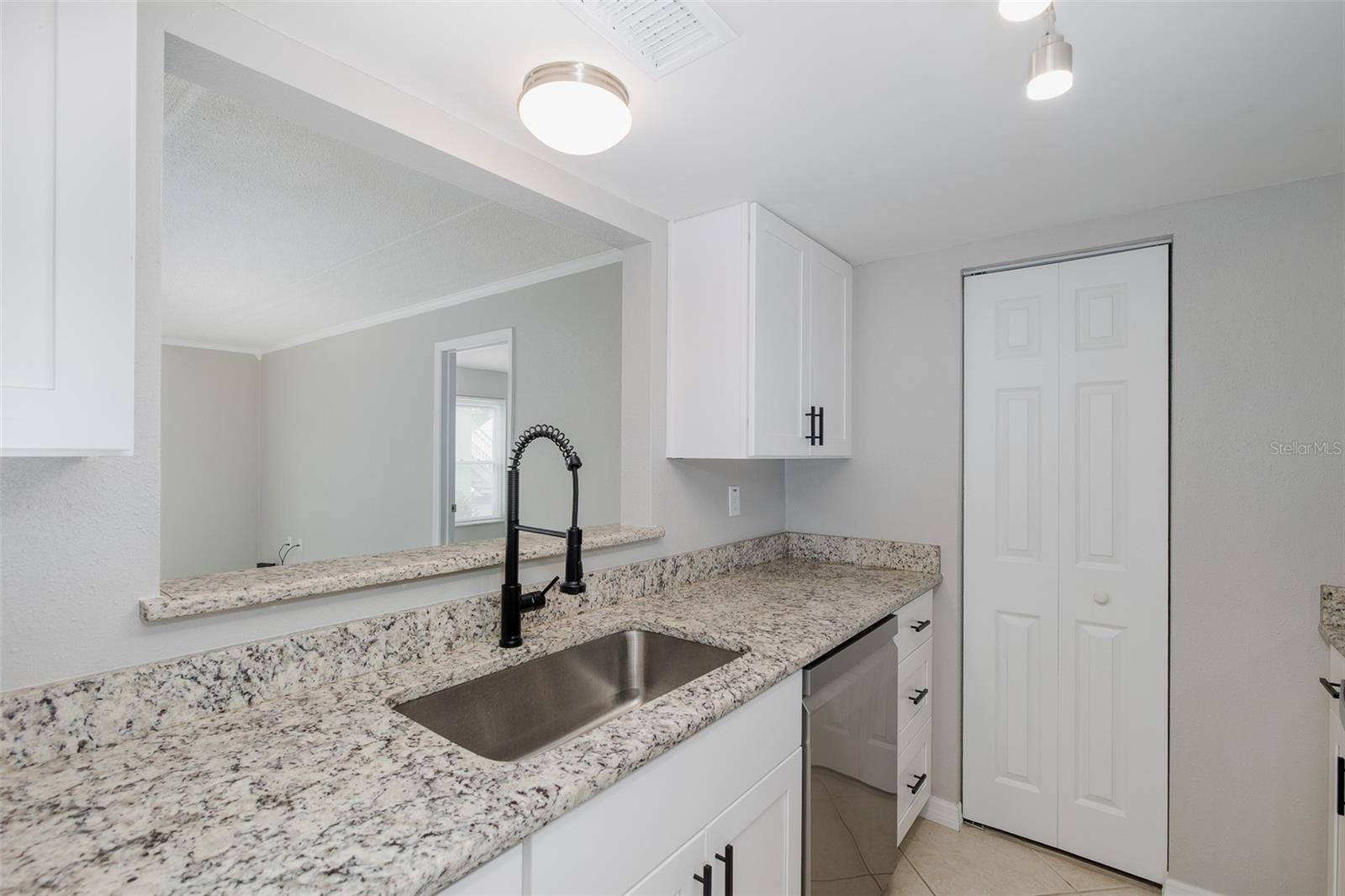 Image 4 of 71 For 464 Paula Drive 106