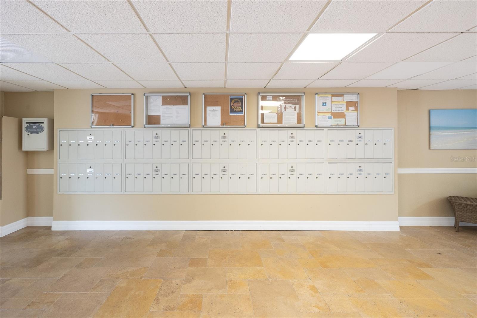 Image 42 of 71 For 464 Paula Drive 106