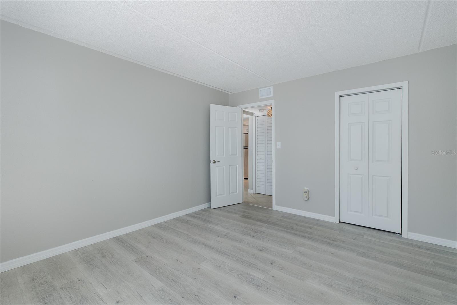 Image 9 of 71 For 464 Paula Drive 106