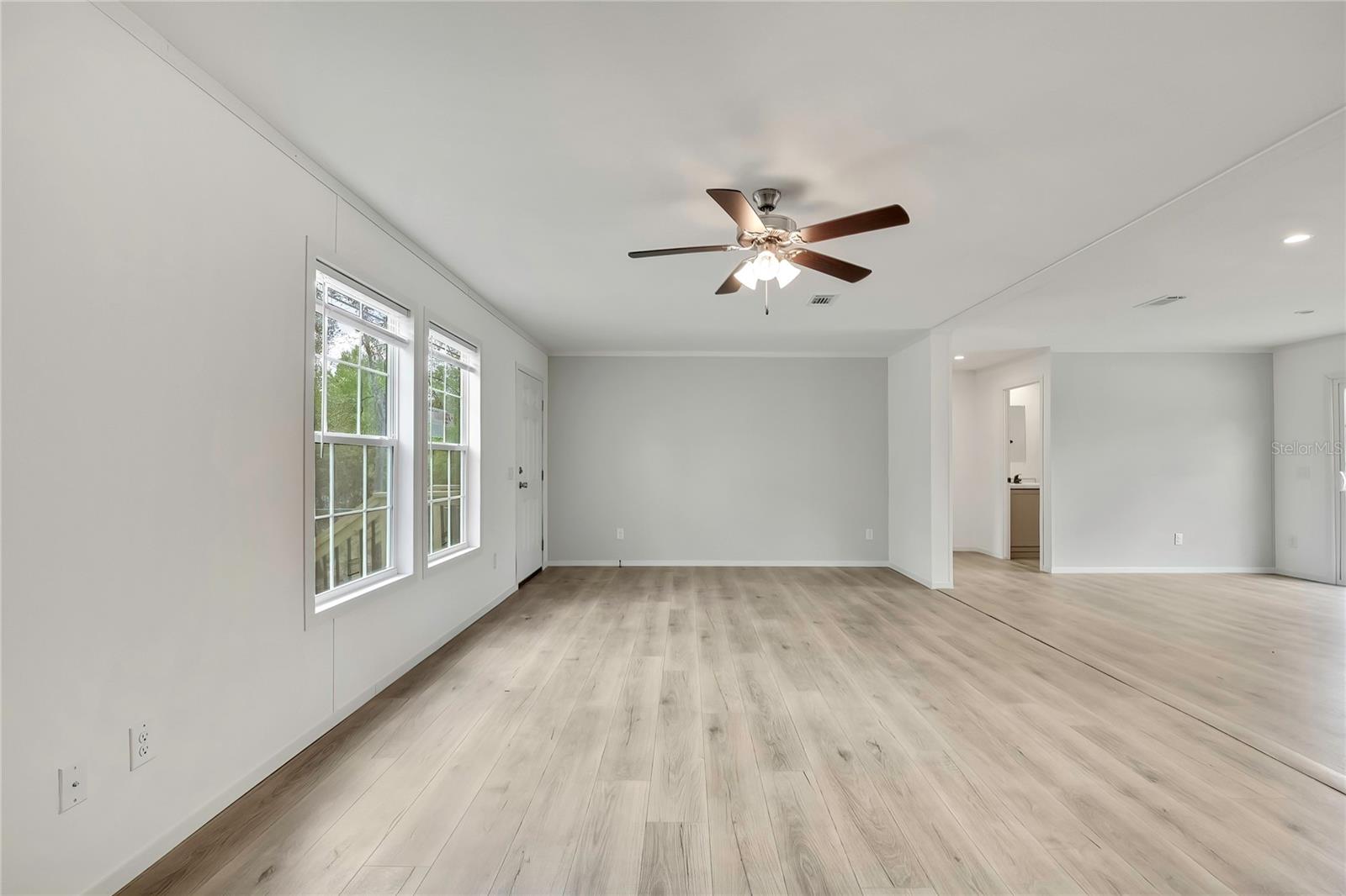 Image 12 of 24 For 5342 Isabel Terrace