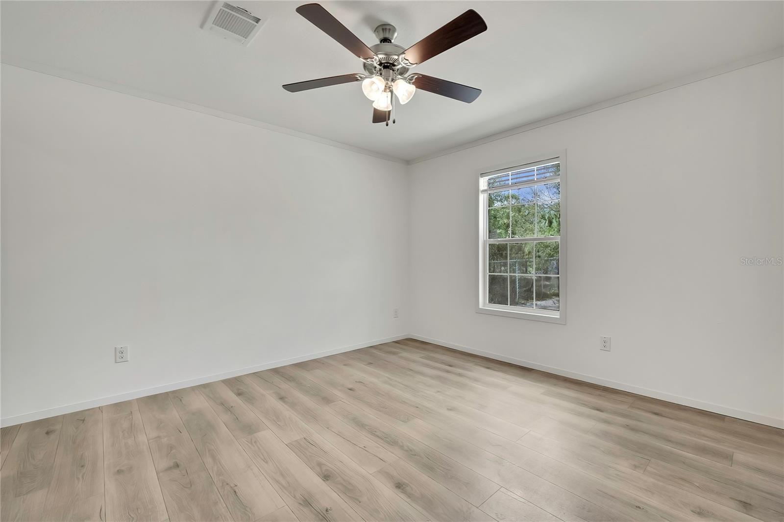 Image 21 of 24 For 5342 Isabel Terrace