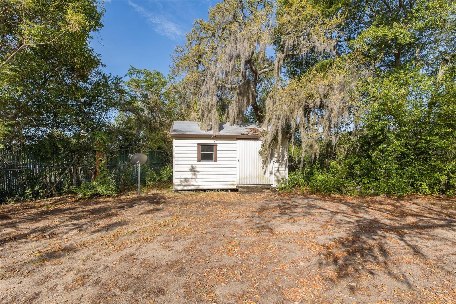 Image 15 of 77 For 9947 Grove Drive