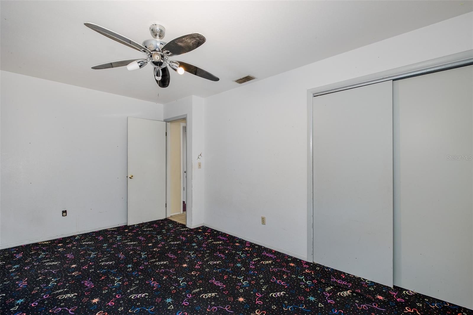 Image 22 of 77 For 9947 Grove Drive