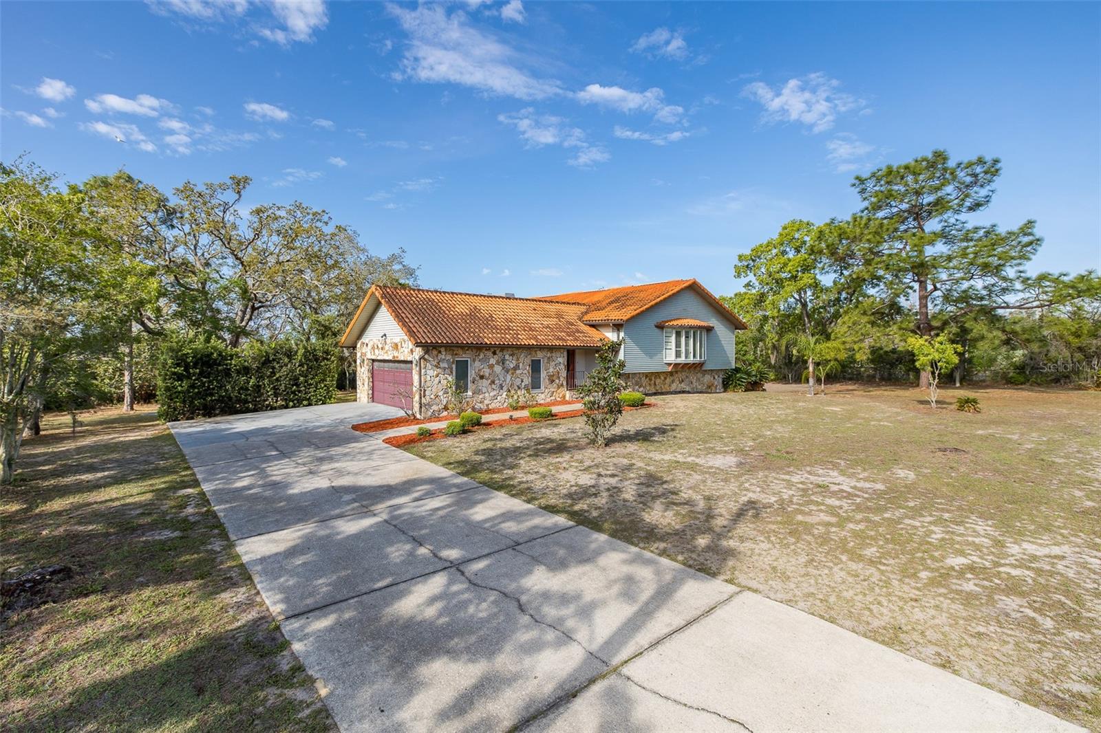 Image 32 of 77 For 9947 Grove Drive