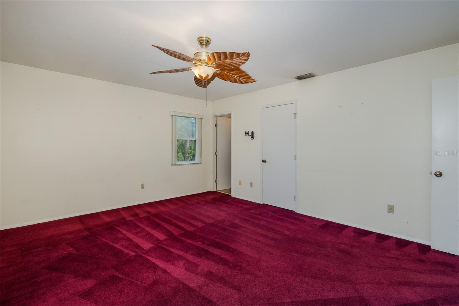 Image 49 of 77 For 9947 Grove Drive