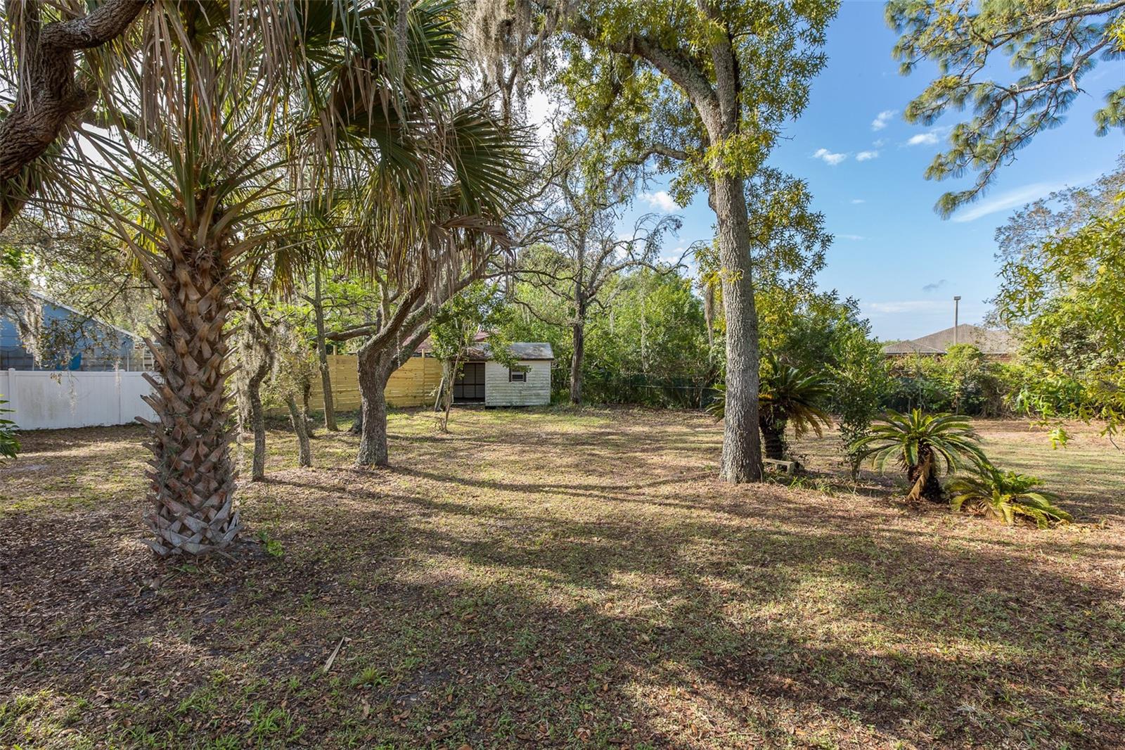 Image 7 of 77 For 9947 Grove Drive