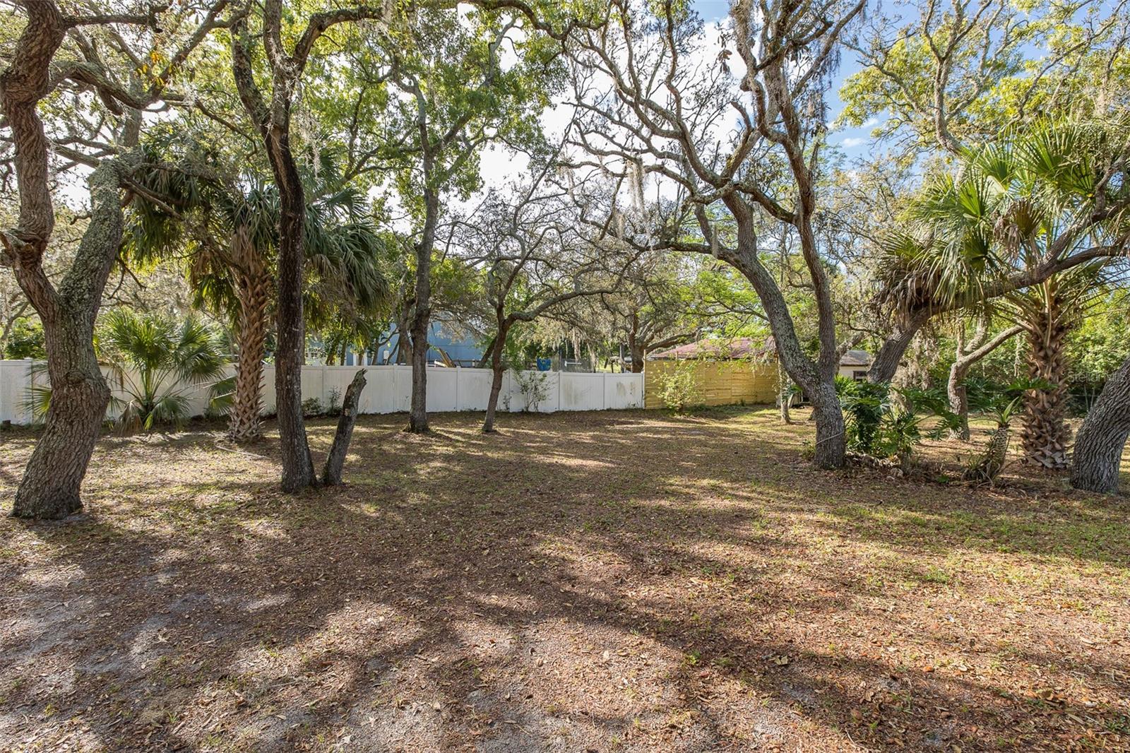 Image 8 of 77 For 9947 Grove Drive