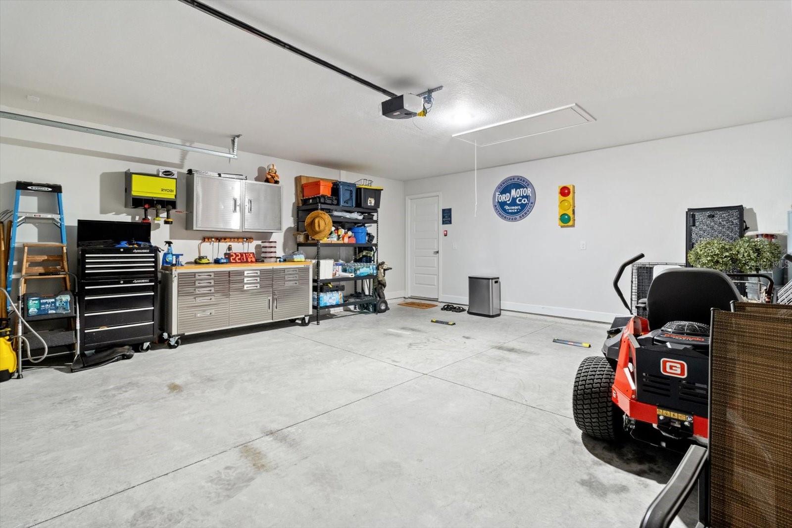 Image 34 of 43 For 11042 Heth Court