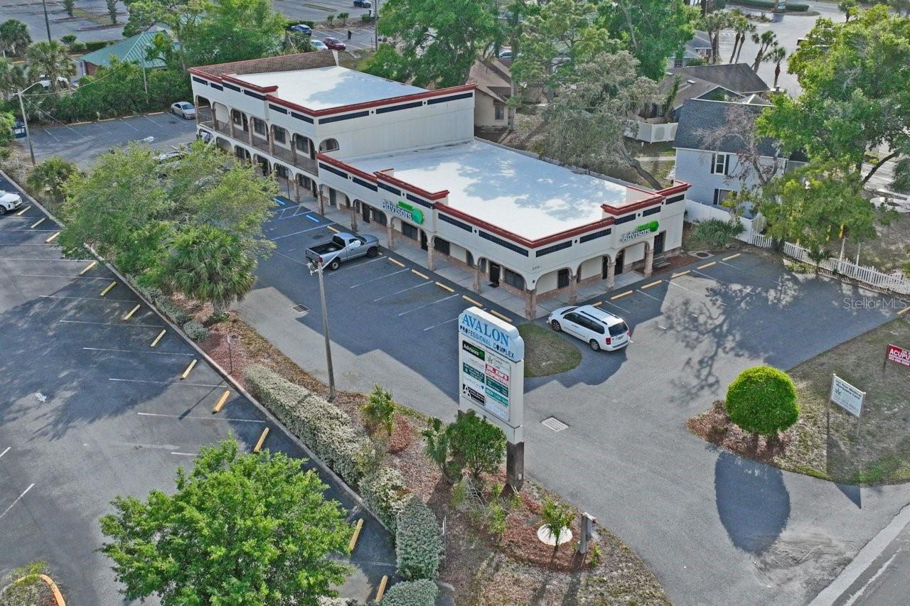 Listing photo id 9 for 5330 Spring Hill Drive A