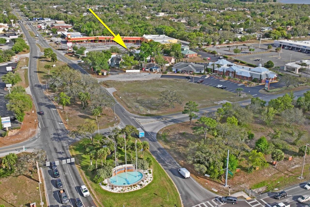 Listing photo id 11 for 5330 Spring Hill Drive A