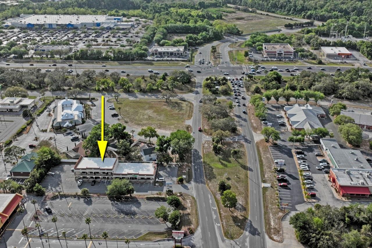 Listing photo id 13 for 5330 Spring Hill Drive A