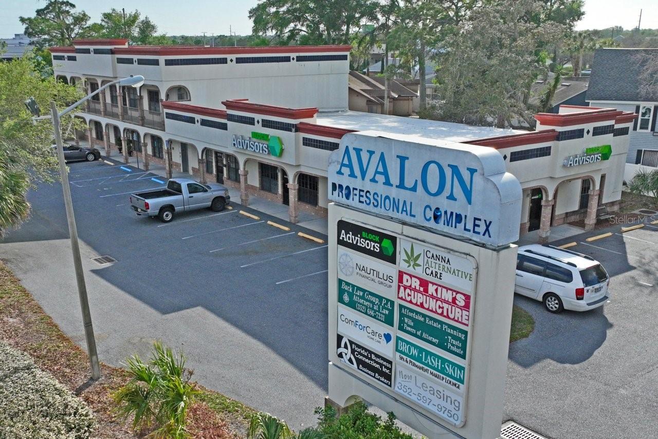 Listing photo id 14 for 5330 Spring Hill Drive A